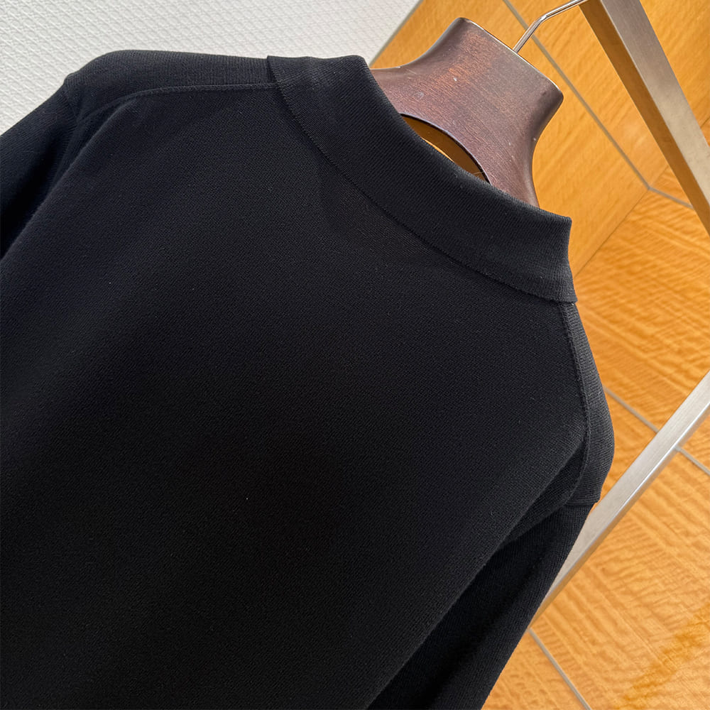 Pra*a UNISEX SHIRT(size:S|M|L|XL)