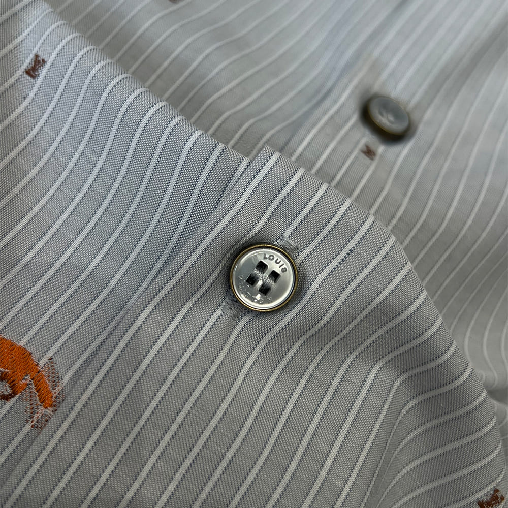 LV UNISEX SHIRT(size:S|M|L|XL)