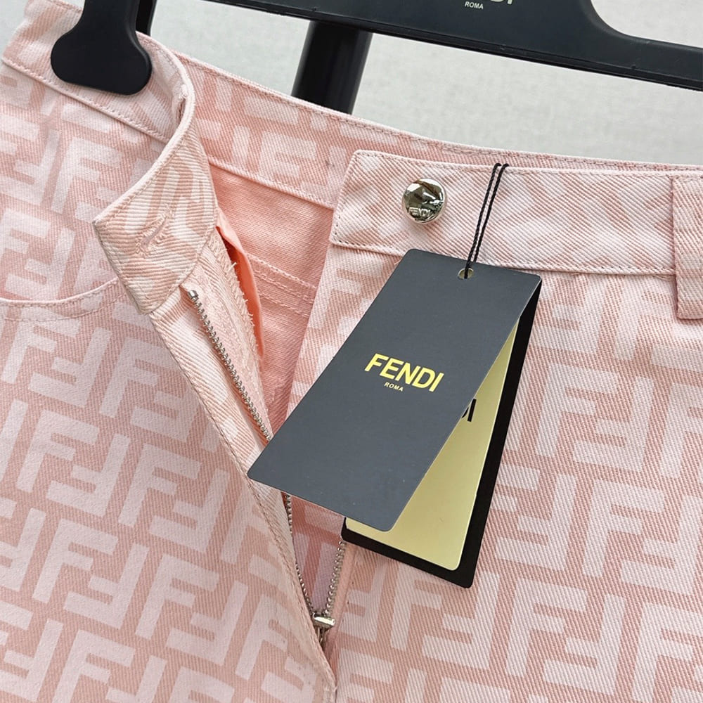 F**di WOMEN SHORTS(size:S|M|L)