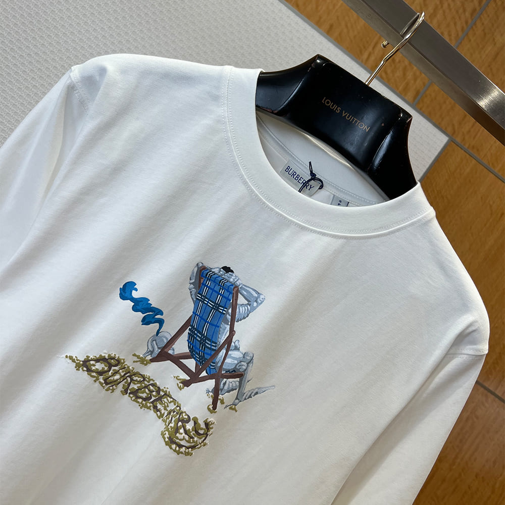 Bv*b*rry UNISEX SHIRT(size:XS|S|M|L)