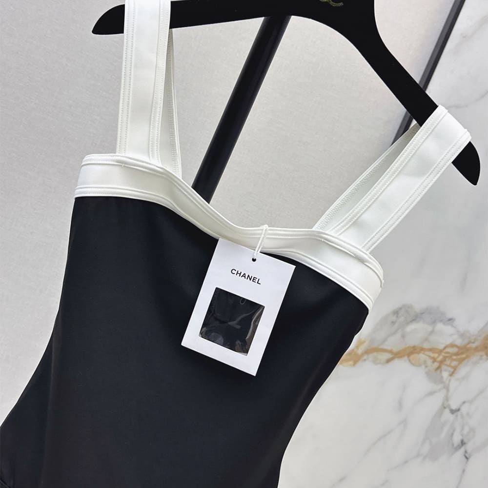 Ch**el WOMEN Swimsuit(size:S|M|L)