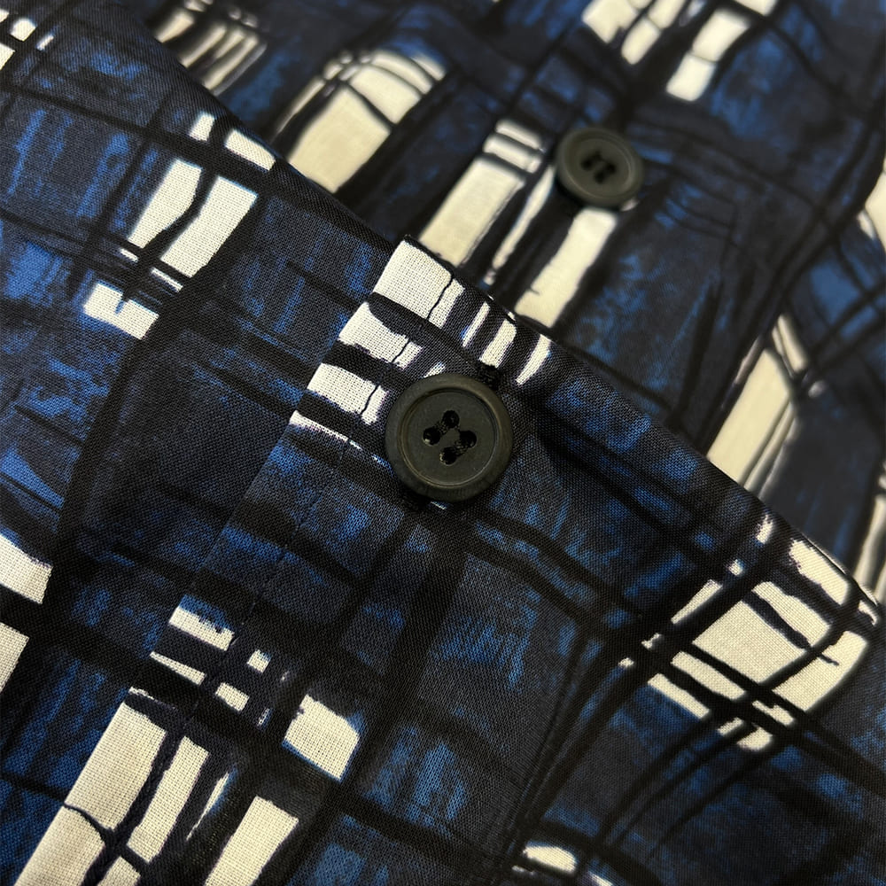 Pra*a UNISEX SHIRT(size:S|M|L|XL)