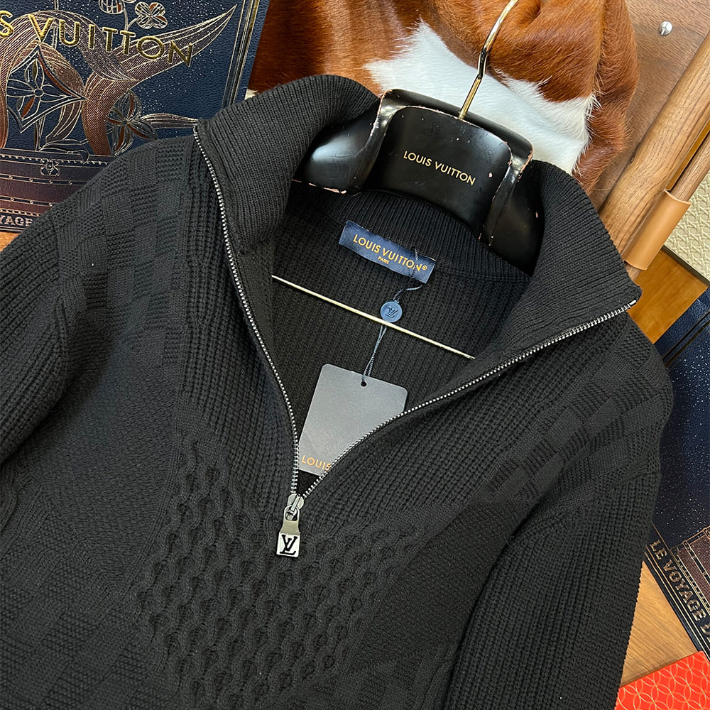LV UNISEX SHIRT(size:S|M|L|XL)