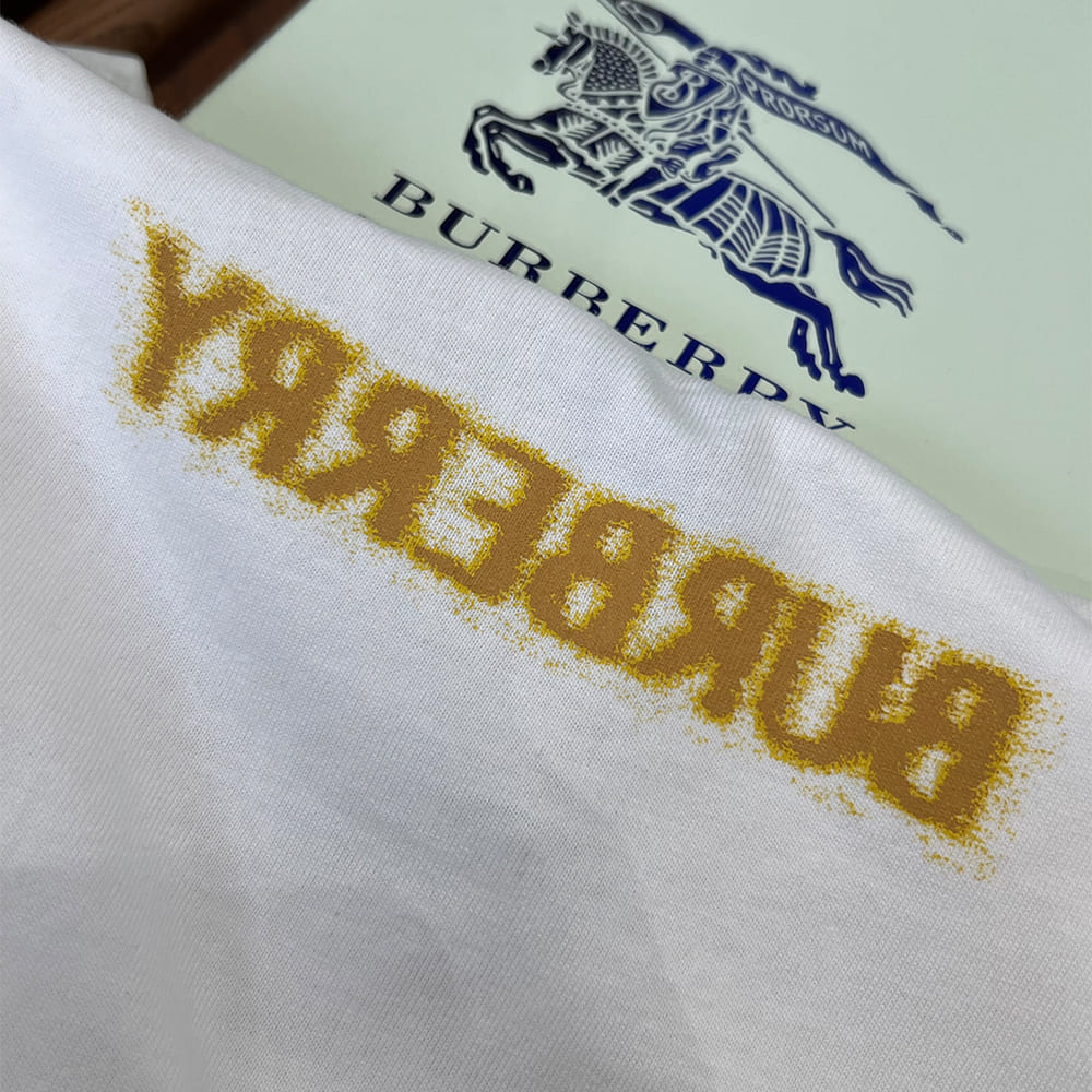 Bv*b*rry UNISEX SHIRT(size:S|M|L|XL)