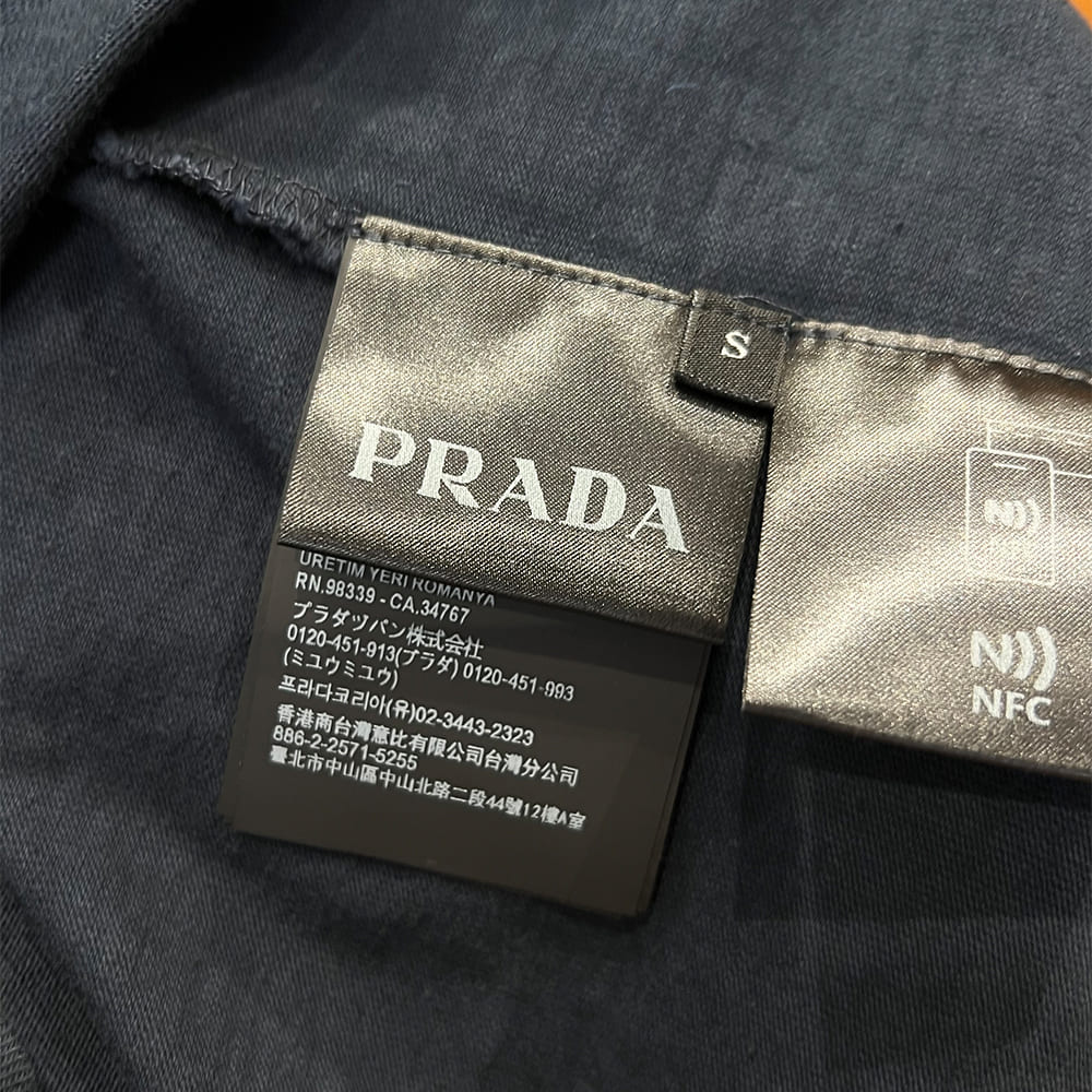 Pra*a UNISEX SHIRT(size:S|M|L|XL)