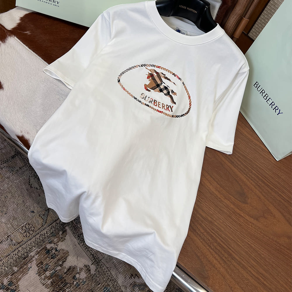 Bv*b*rry UNISEX SHIRT(size:S|M|L|XL)