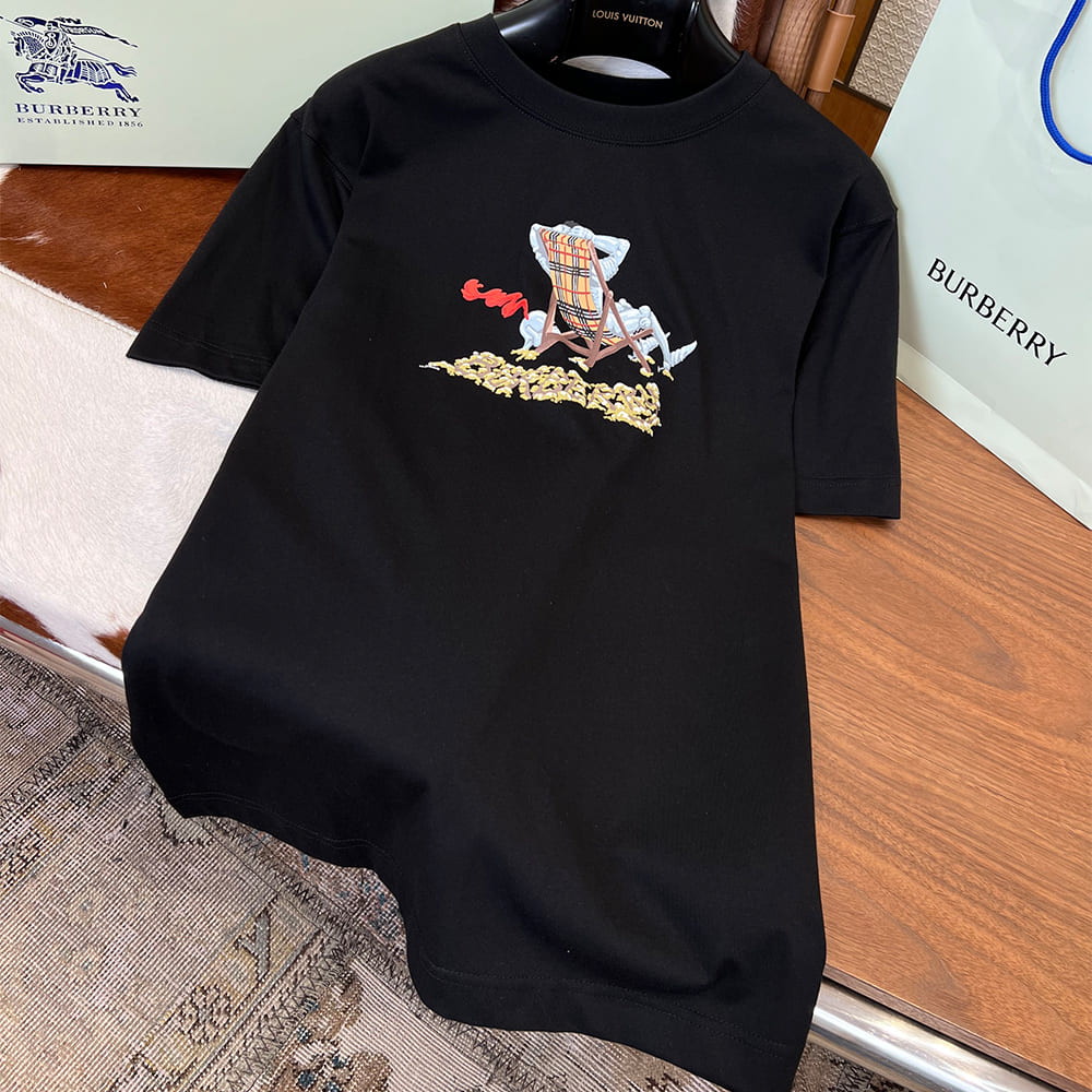 Bv*b*rry UNISEX SHIRT(size:XS|S|M|L)