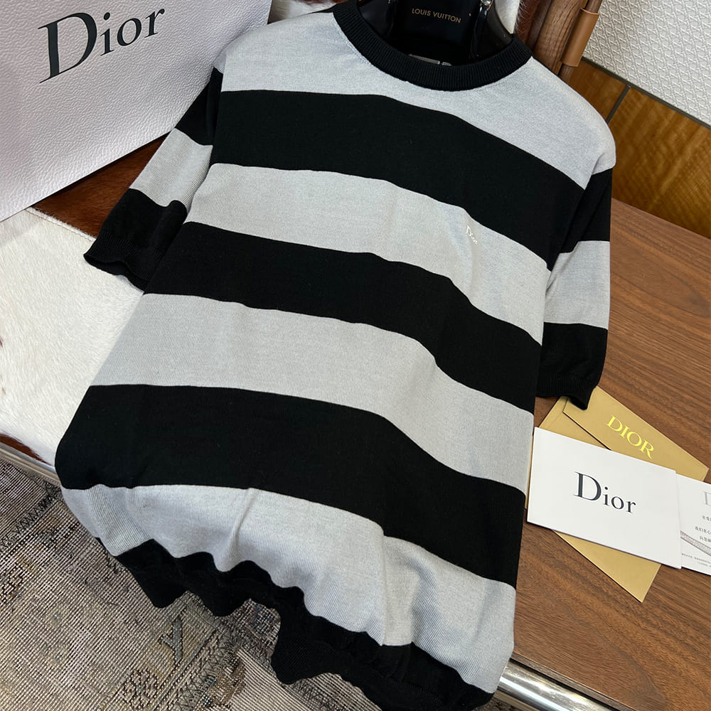 D10r UNISEX SHIRT(size:S|M|L|XL)