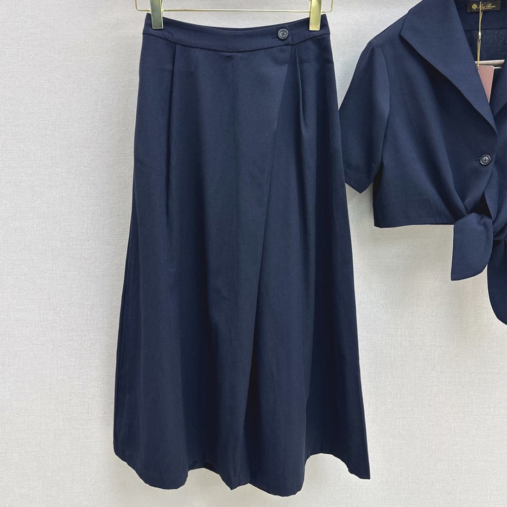 L0r0 P1ana WOMEN SUIT(size:S|M|L)