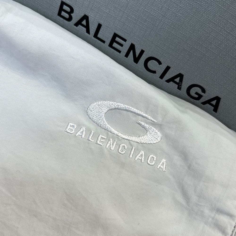 Ba1en*iaga UNISEX SHORT(size:S|M|L|XL)