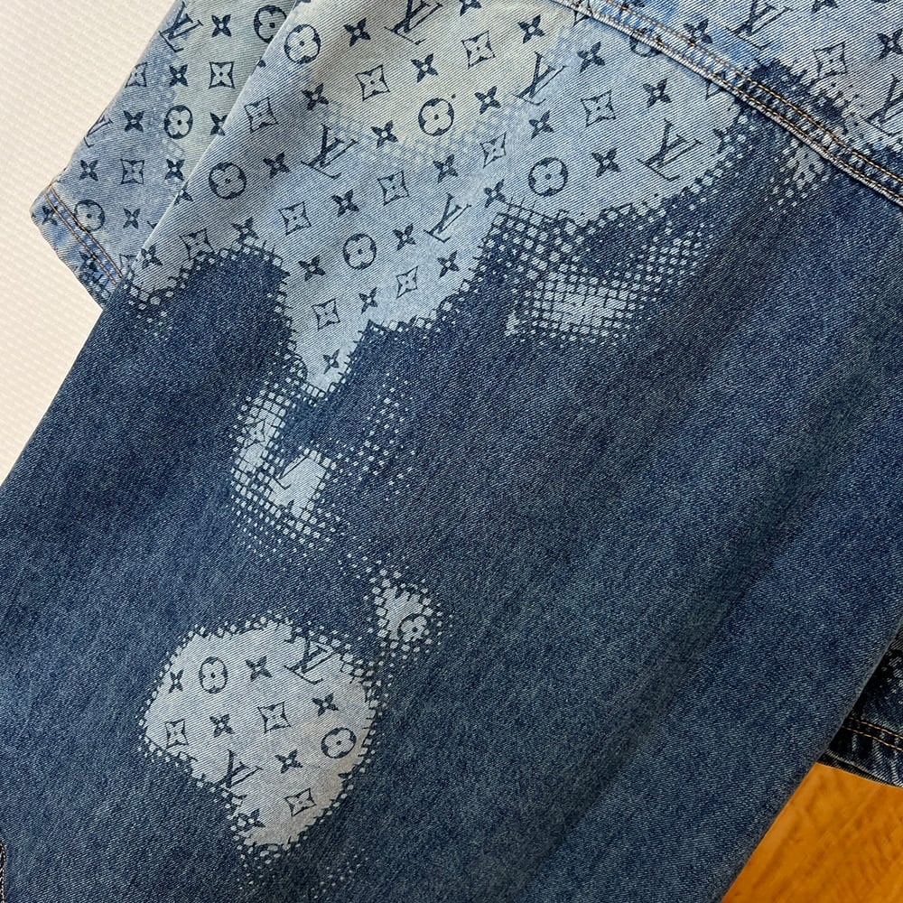 LV UNISEX SHIRT(size:S|M|L|XL)