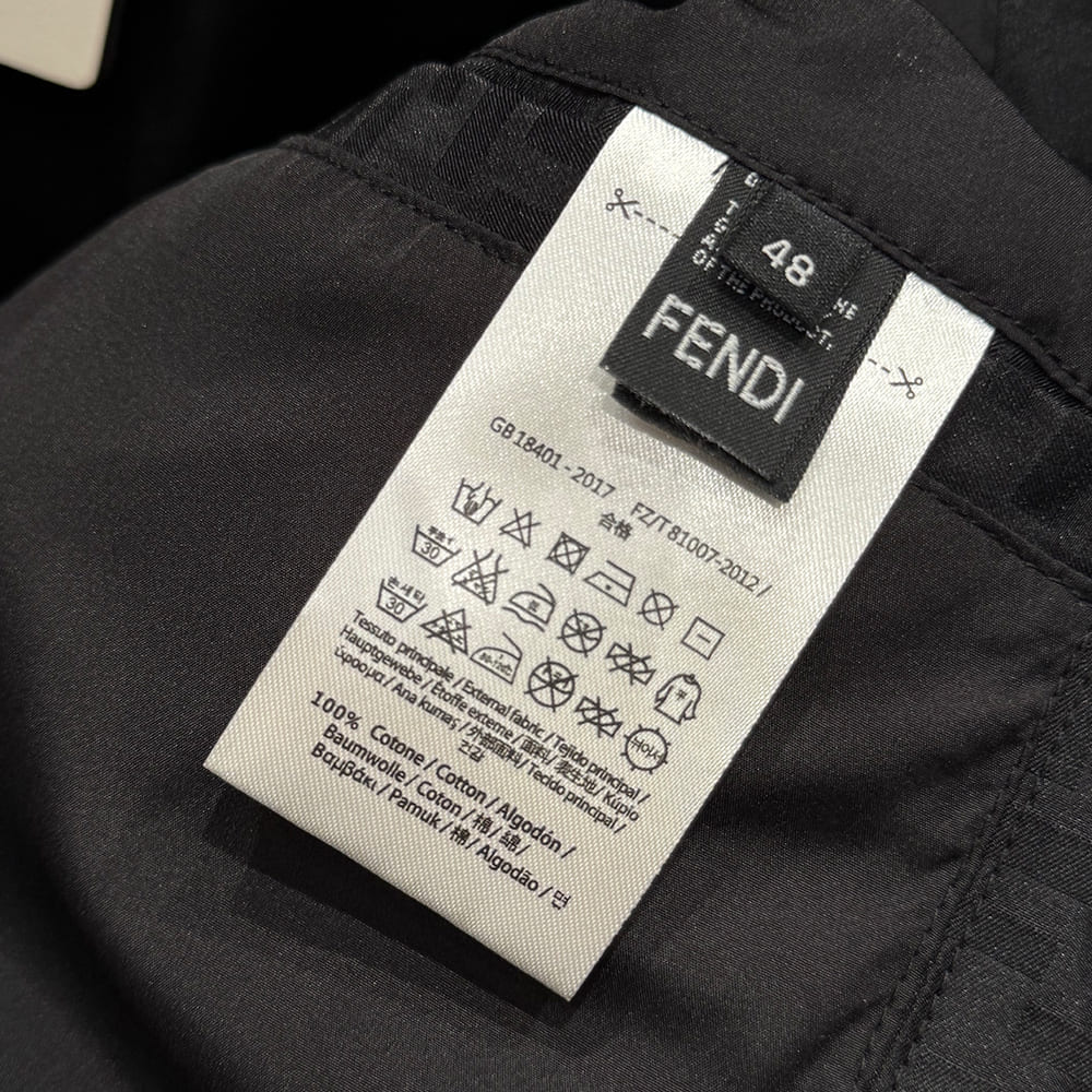 F**di UNISEX COAT(size:46|48|50|52)