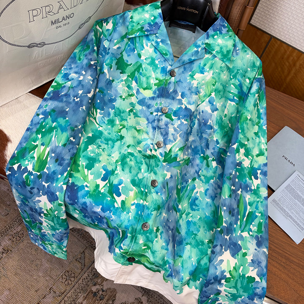 Pra*a UNISEX SHIRT(size:S|M|L|XL)