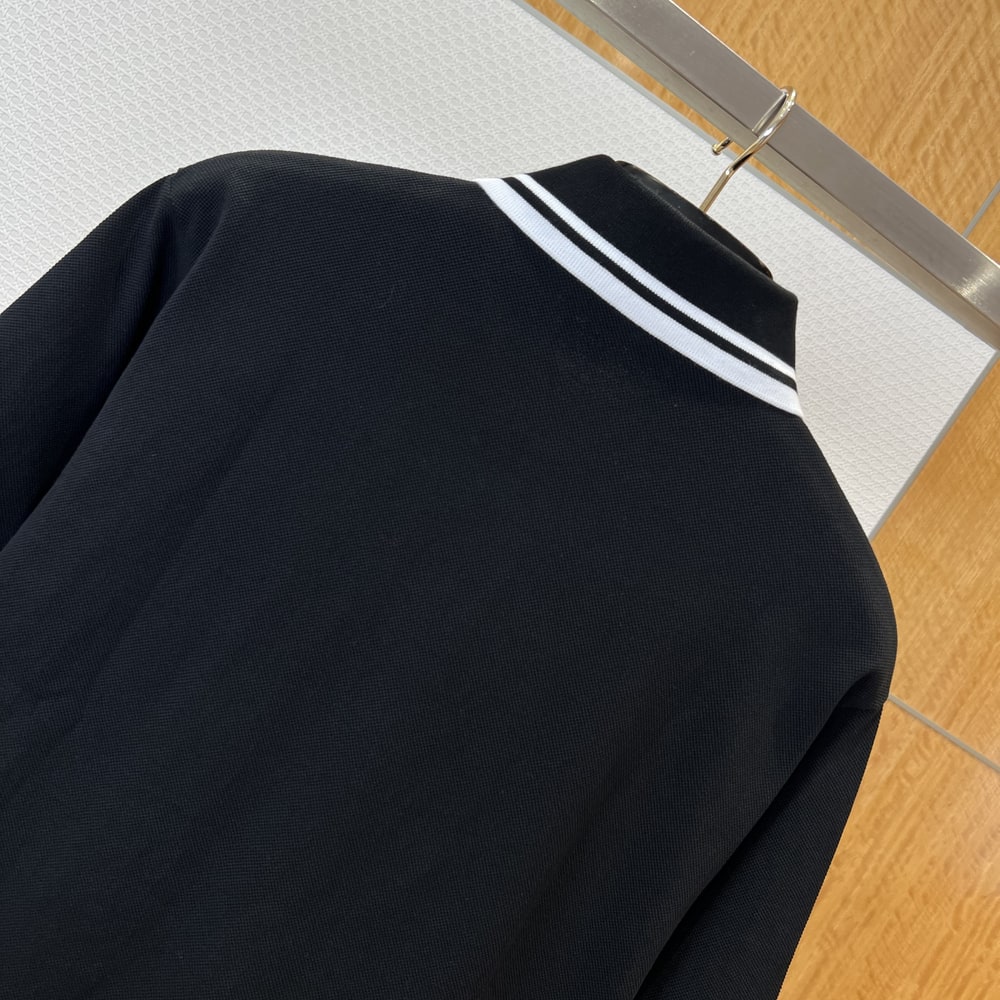 Gvc*1 UNISEX SHIRT(size:XS|S|M|L)