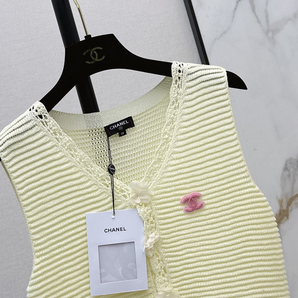 Ch**el WOMEN SHIRT(size:S|M|L)