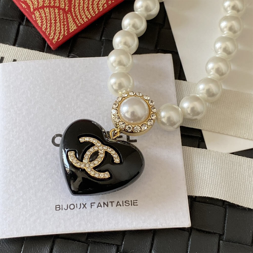 Ch**el Pearl Heart Charm NECKLACE