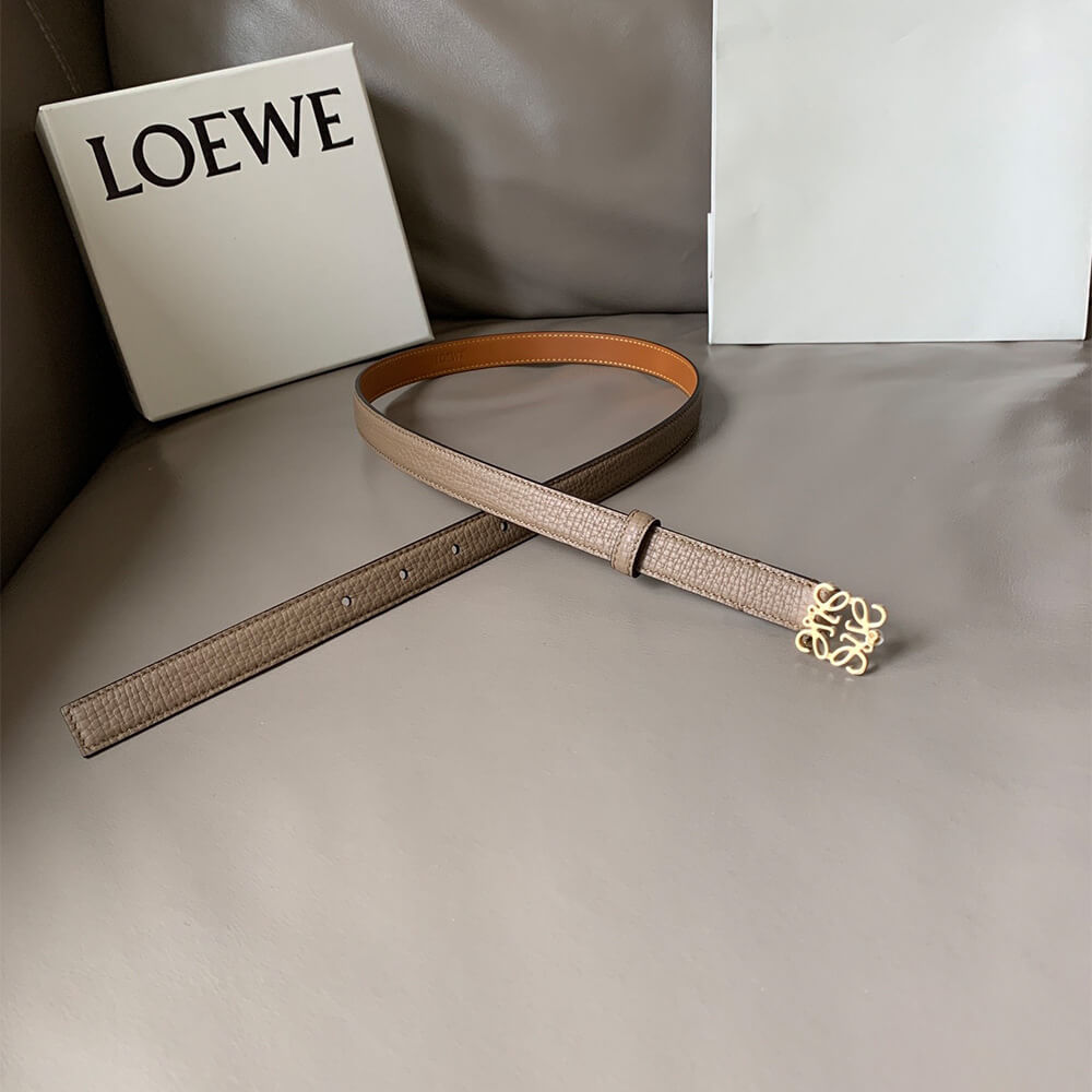 L0ew* Anagram belt in pebble grain calfskin 20mm