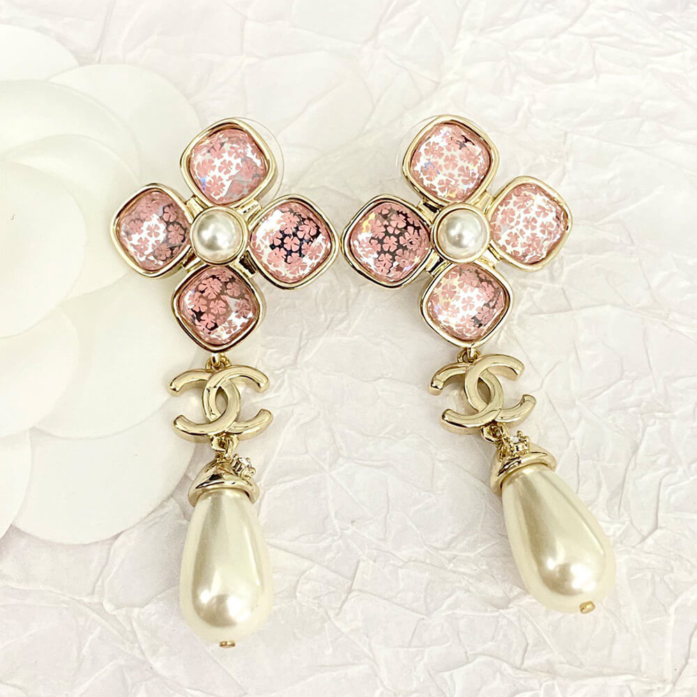 Ch**el PEARL EARRINGS