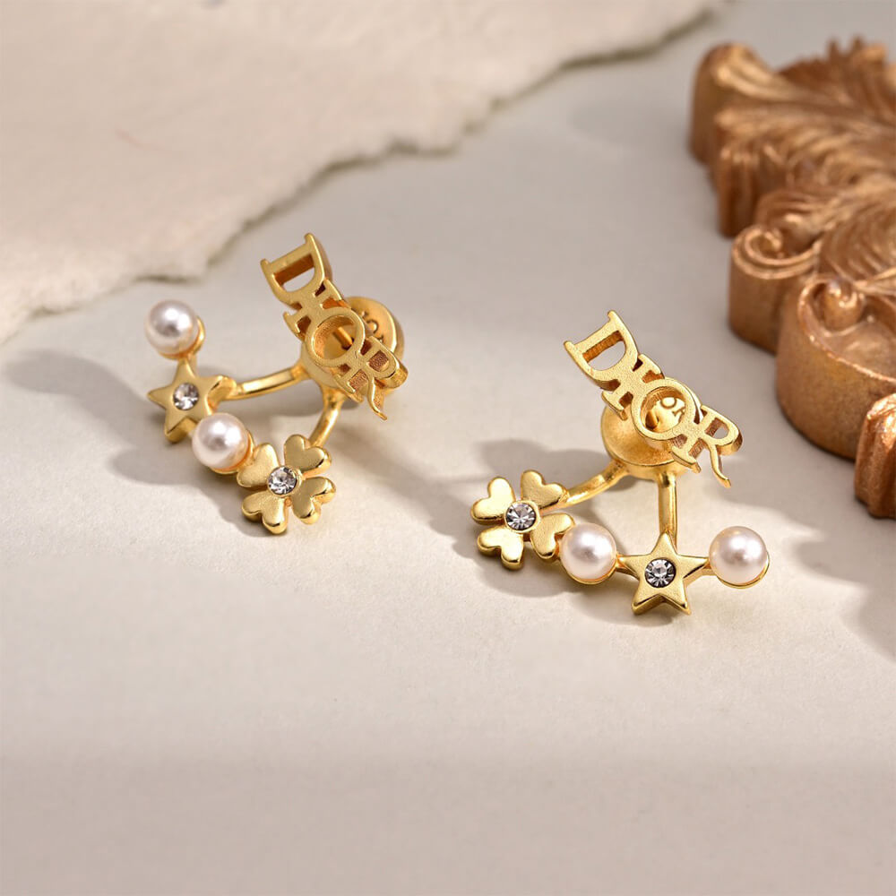 D10r PEARL EARRINGS