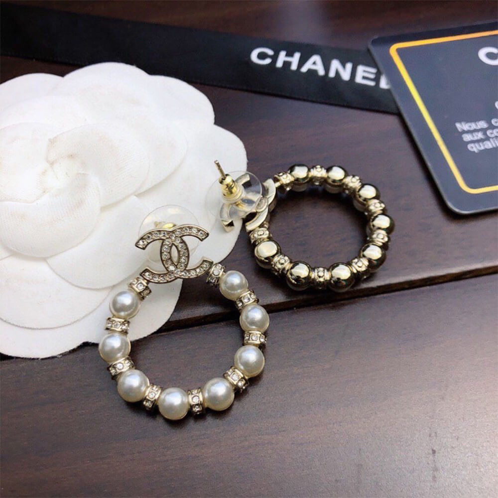 Ch**el PEARL EARRINGS