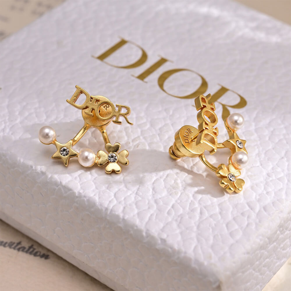 D10r PEARL EARRINGS