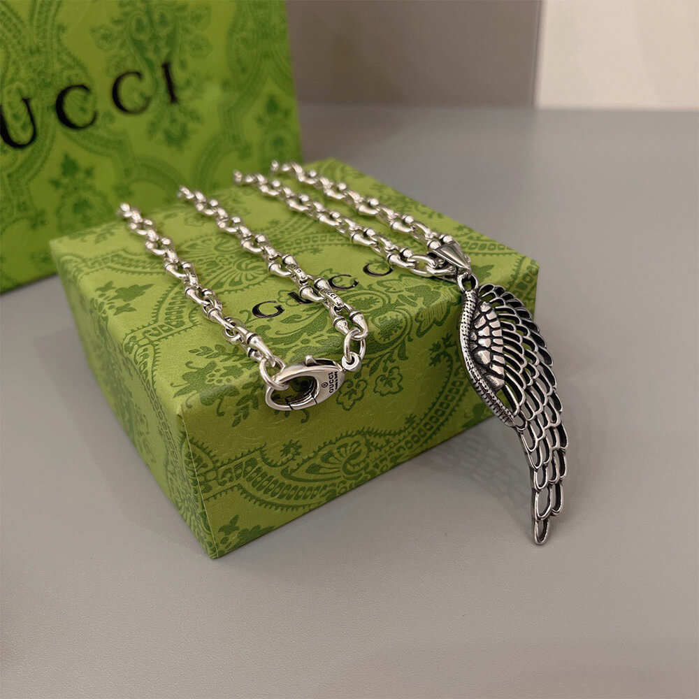 Gvc*1 NECKLACE