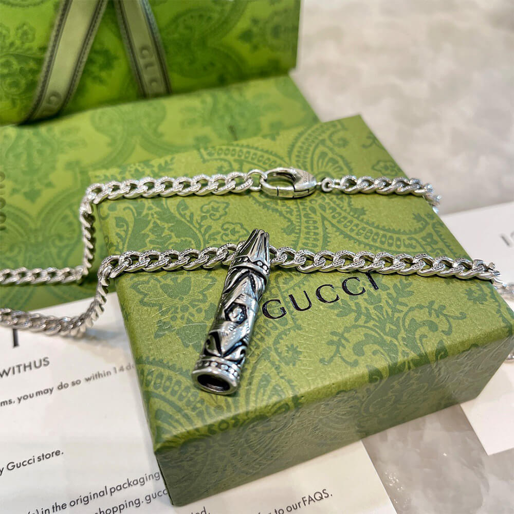 Gvc*1 NECKLACE