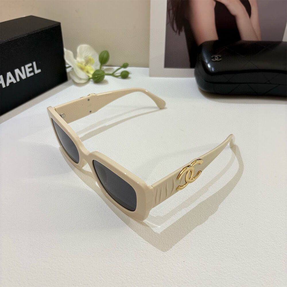 Ch**el SUNGLASSES
