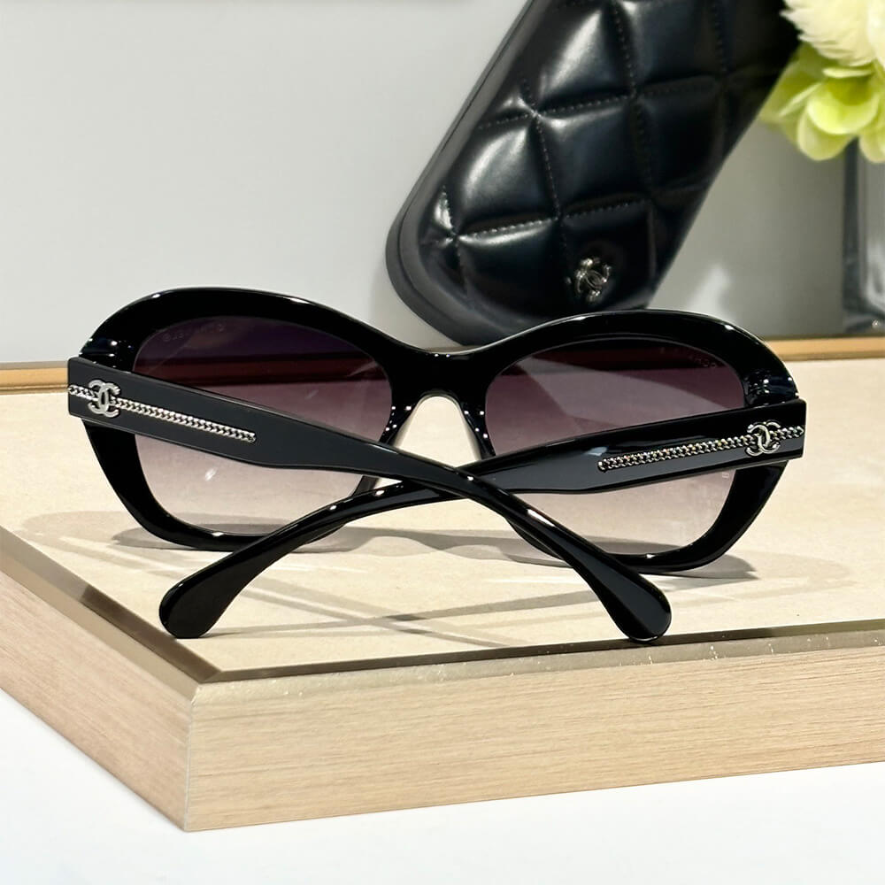Ch**el SUNGLASSES