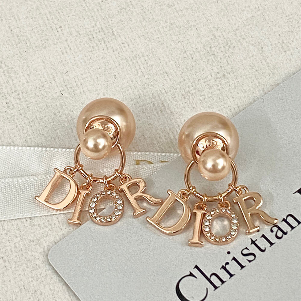 D10r PEARL EARRINGS