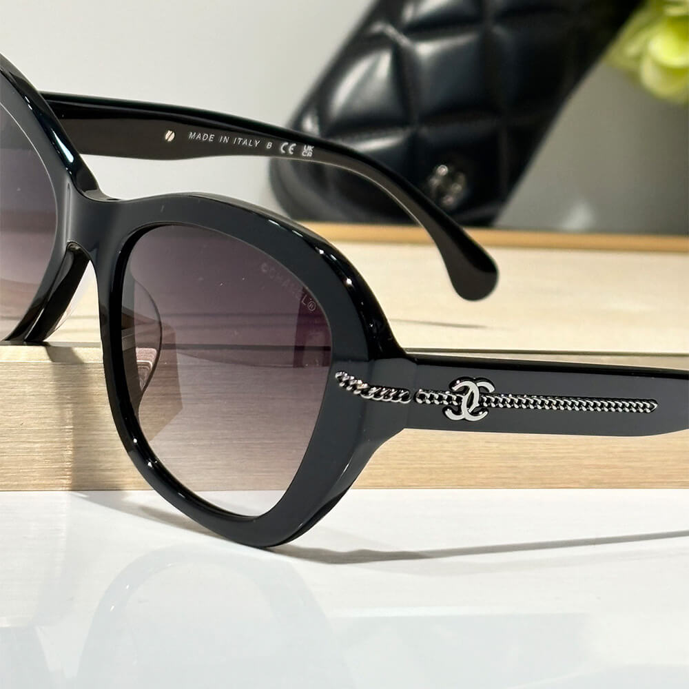 Ch**el SUNGLASSES