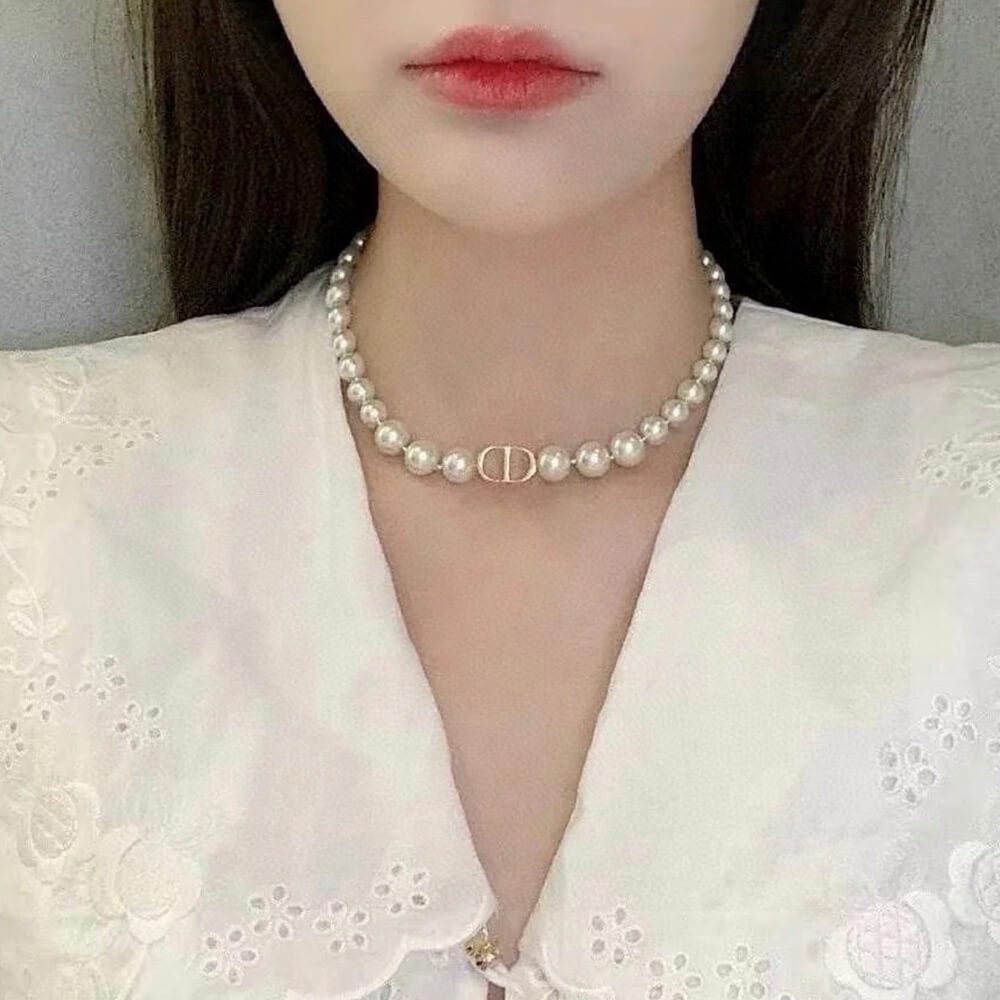 D10r PEARL Necklace