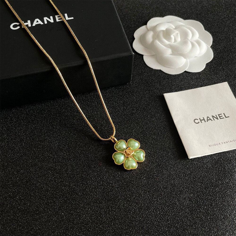 Ch**el Necklace