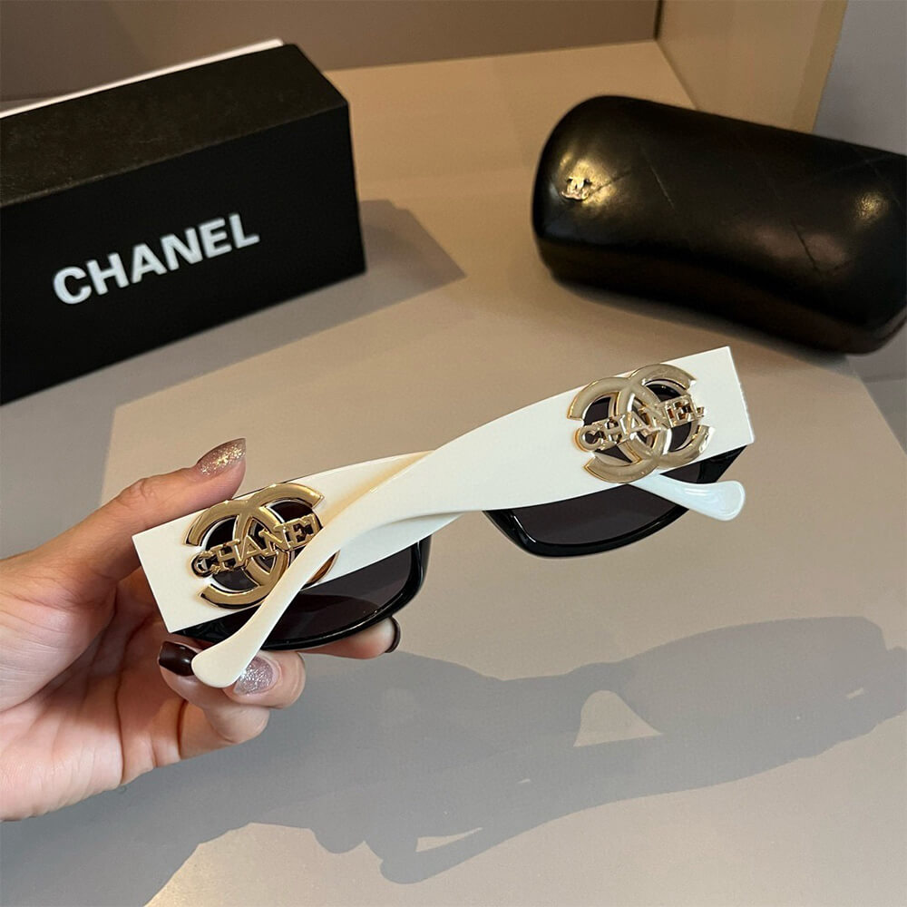 Ch**el SUNGLASSES