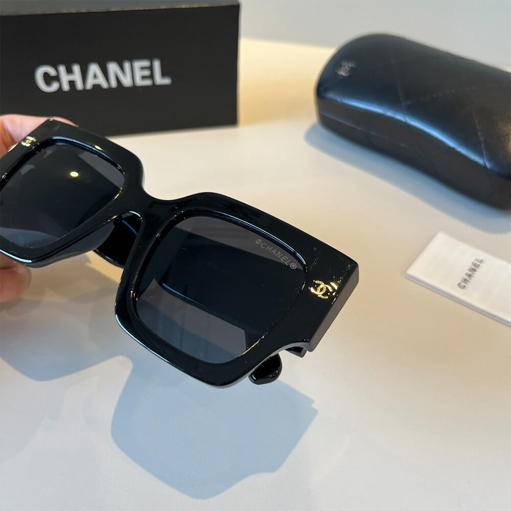 Ch**el SUNGLASSES