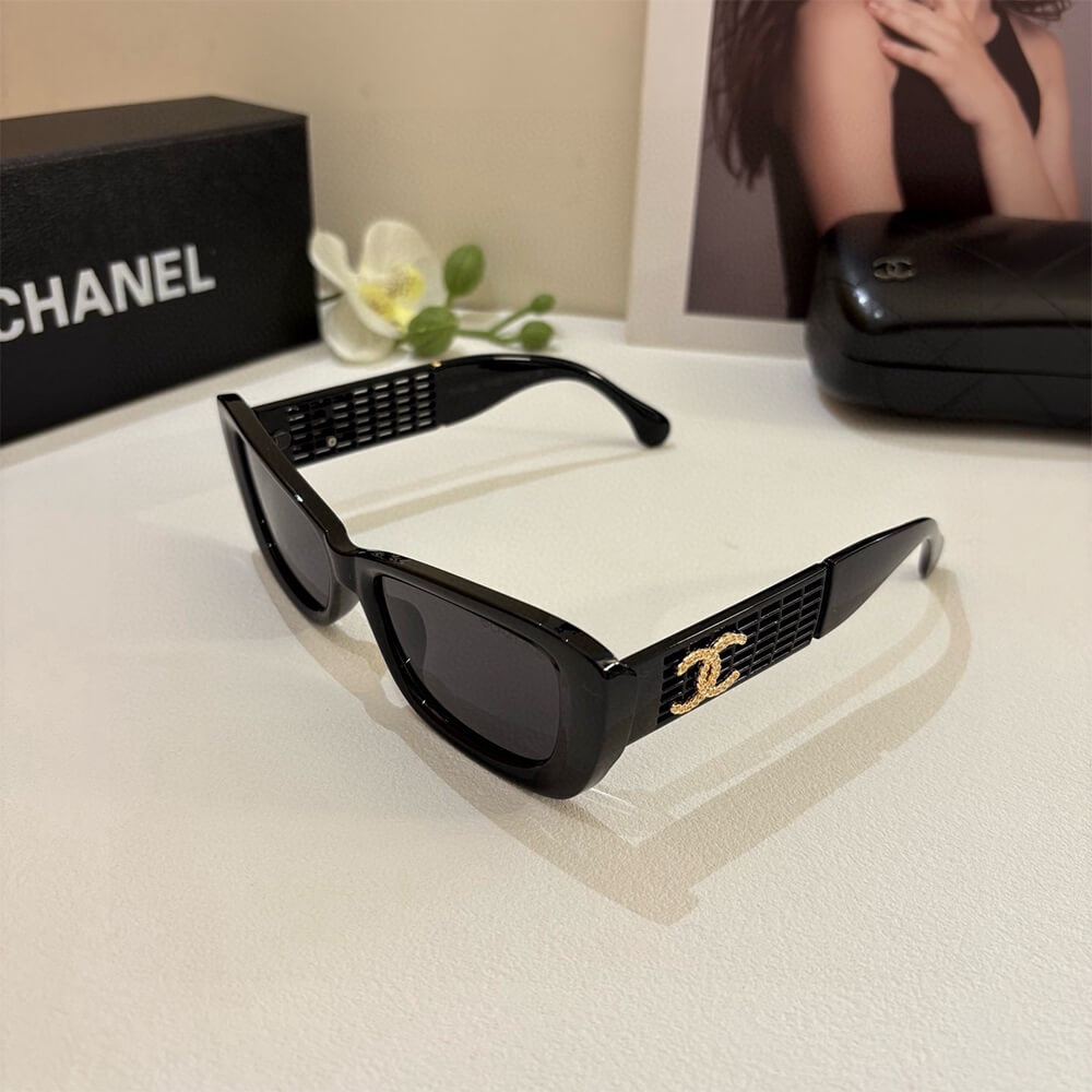 Ch**el SUNGLASSES