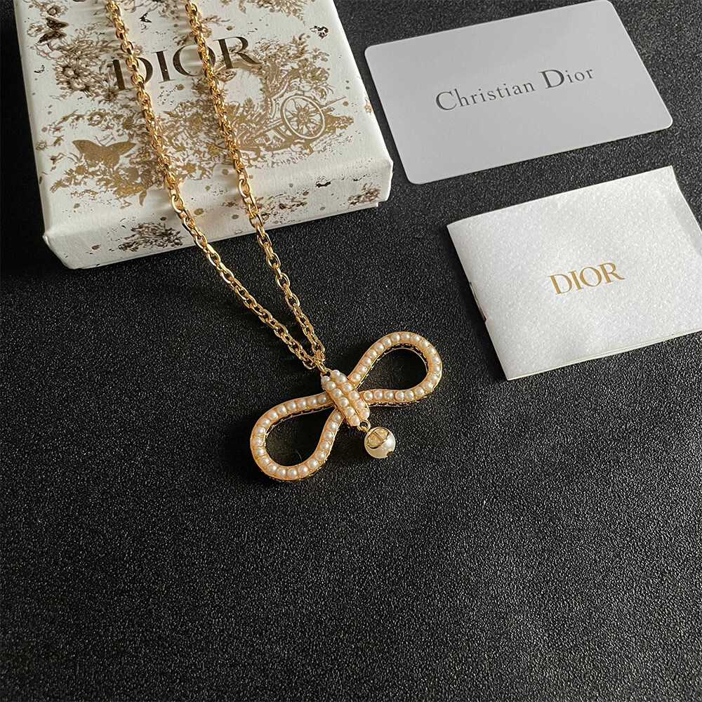 D10r Pearl Necklacel