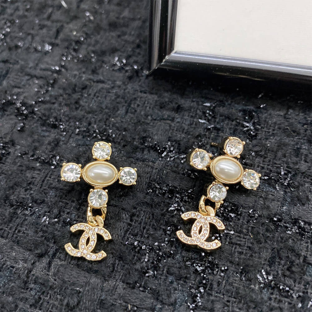 Ch**el D1am0nd EARRINGS