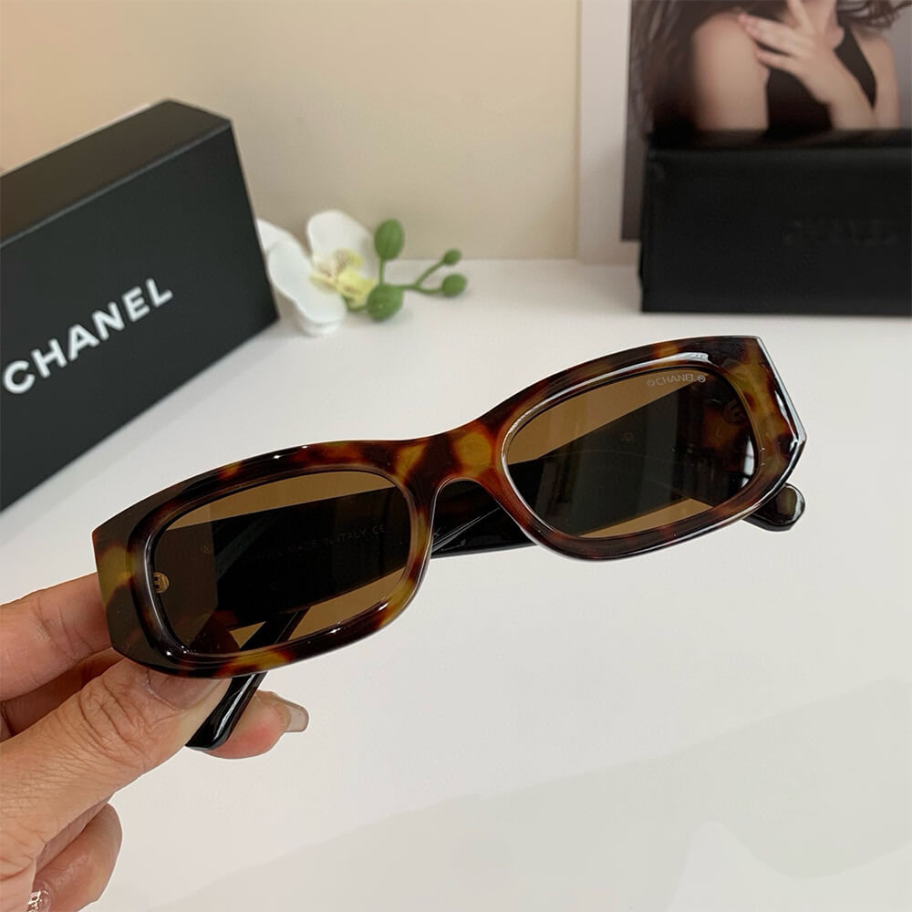 Ch**el SUNGLASSES