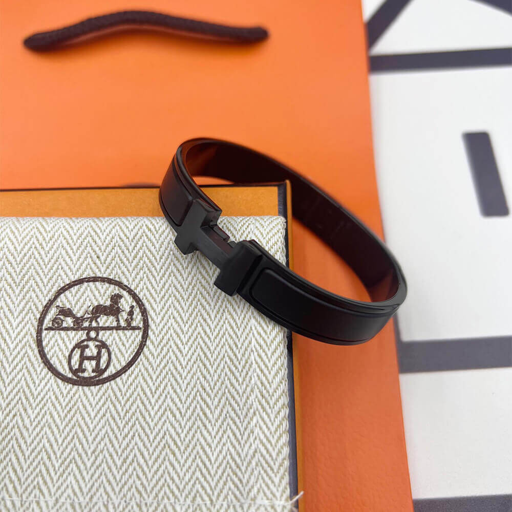 H**me5 Clic H bracelet