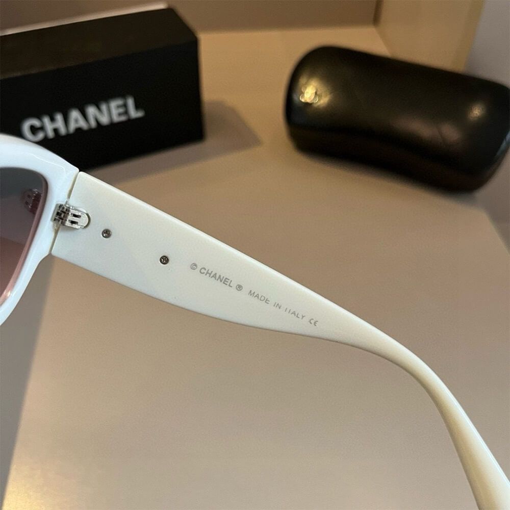 Ch**el SUNGLASSES