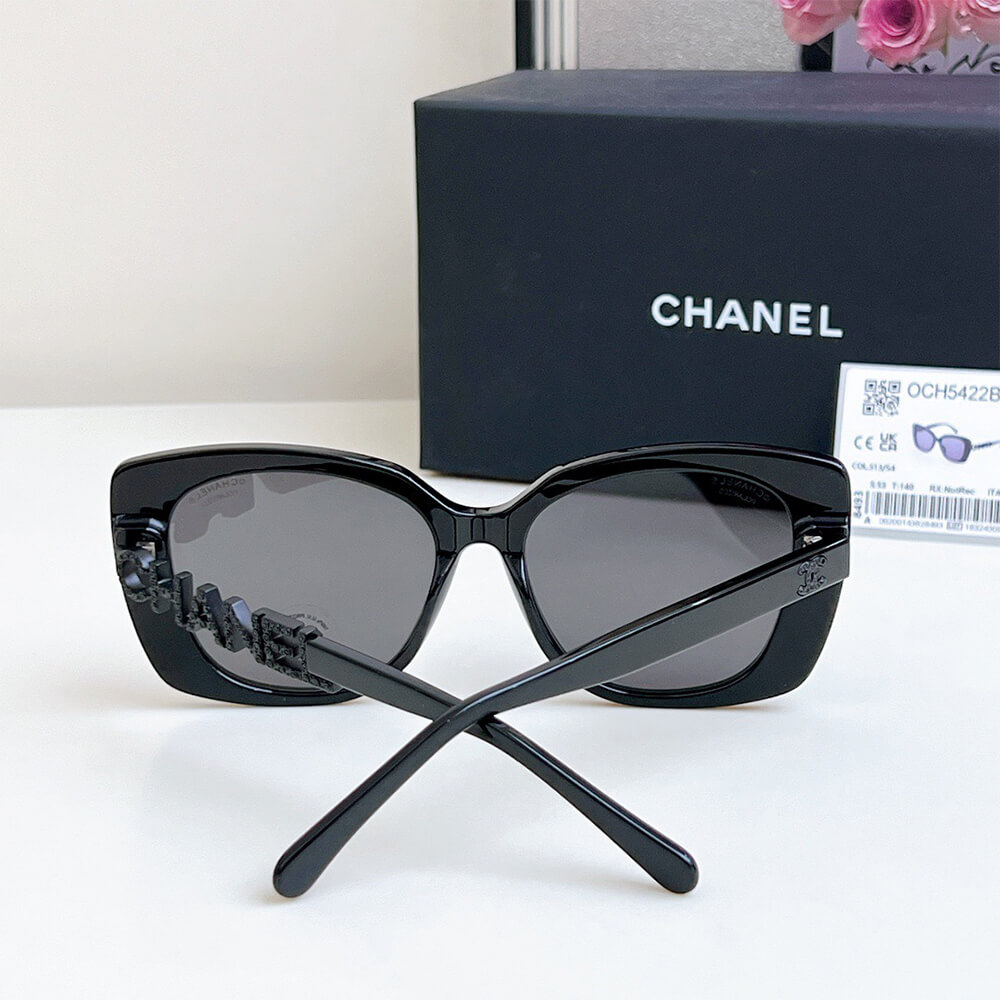 Ch**el SUNGLASSES