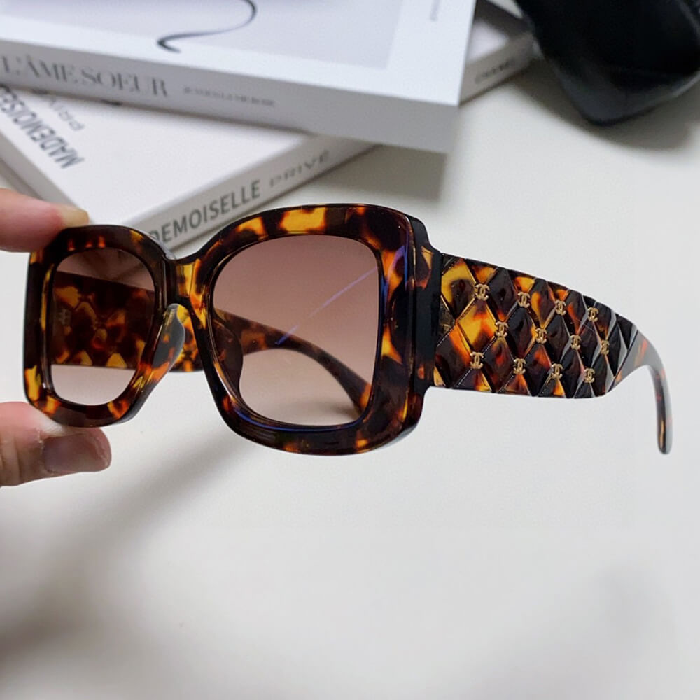 Ch**el SUNGLASSES