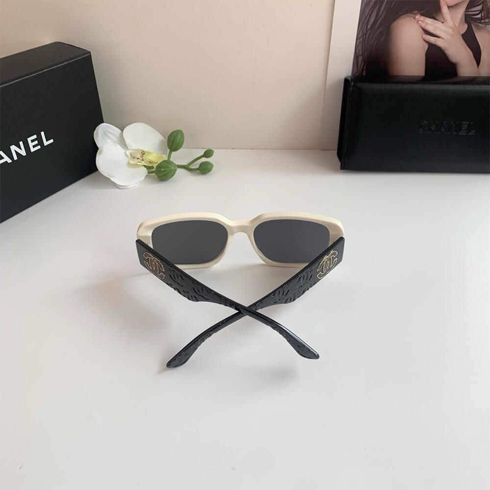 Ch**el SUNGLASSES