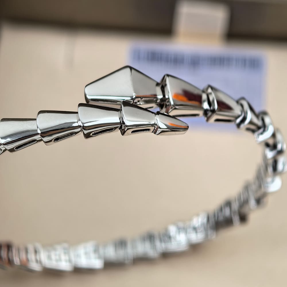 Bv1g*ai Serpenti Viper Bracelet