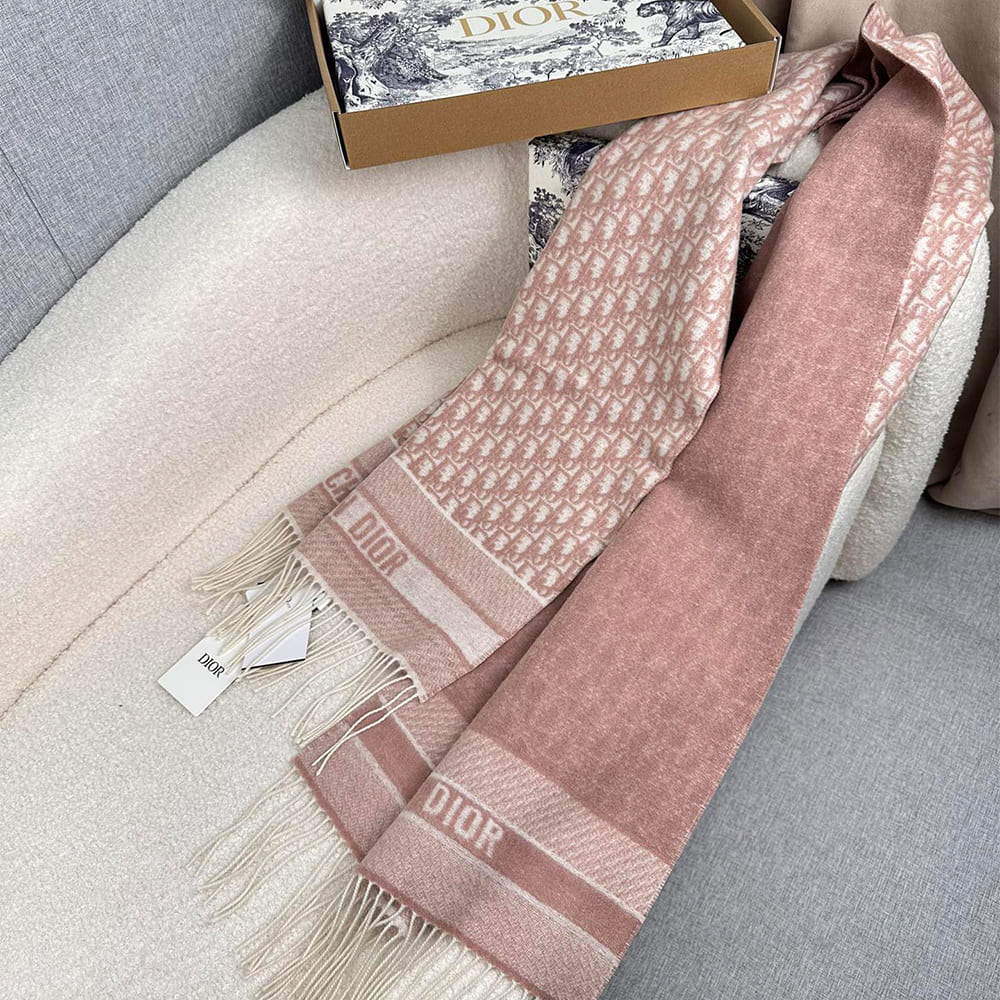 D10r Printed scarf