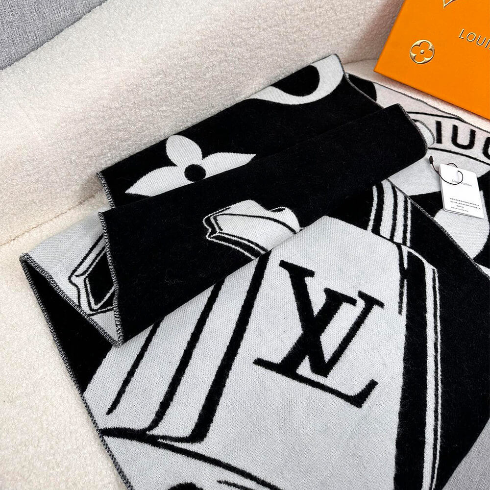 LV Lock And Keys Scarf