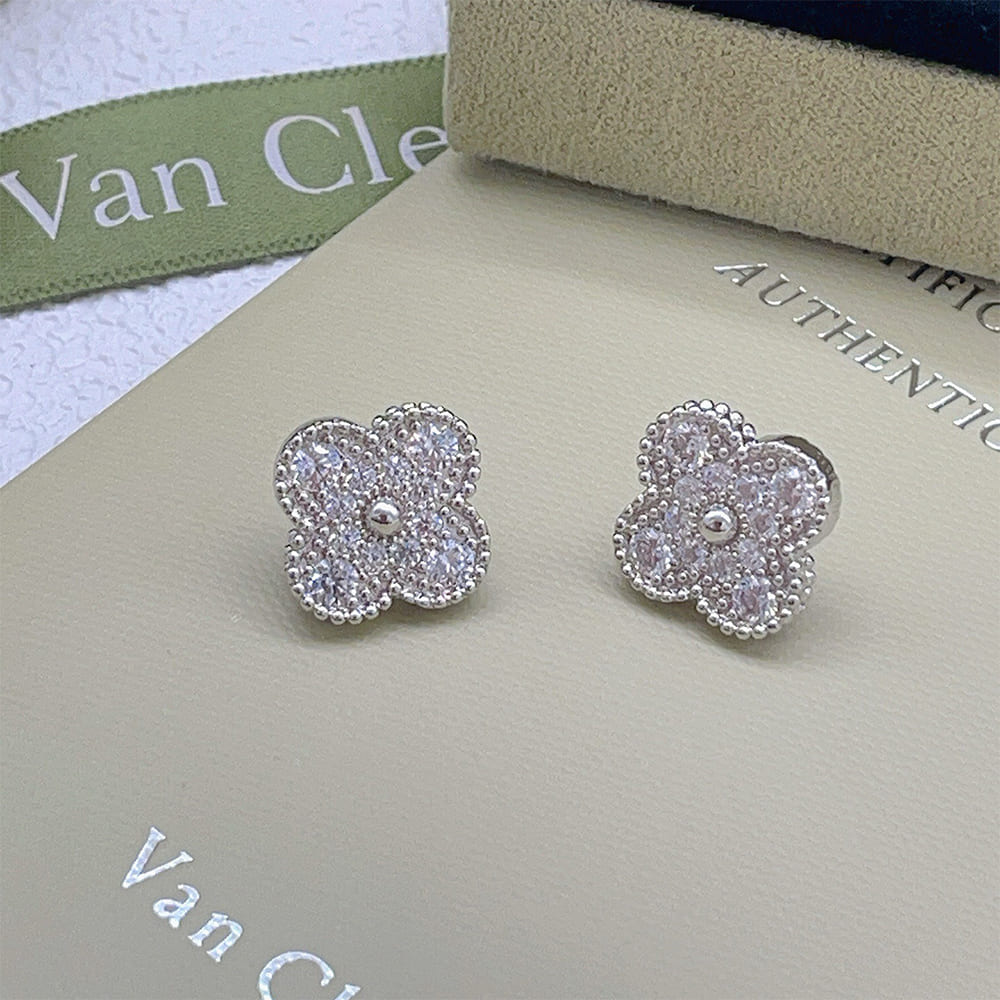 VCA Alhambra Earrings