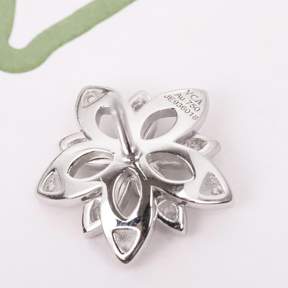 VCA Lotus openwork earrings Earrings