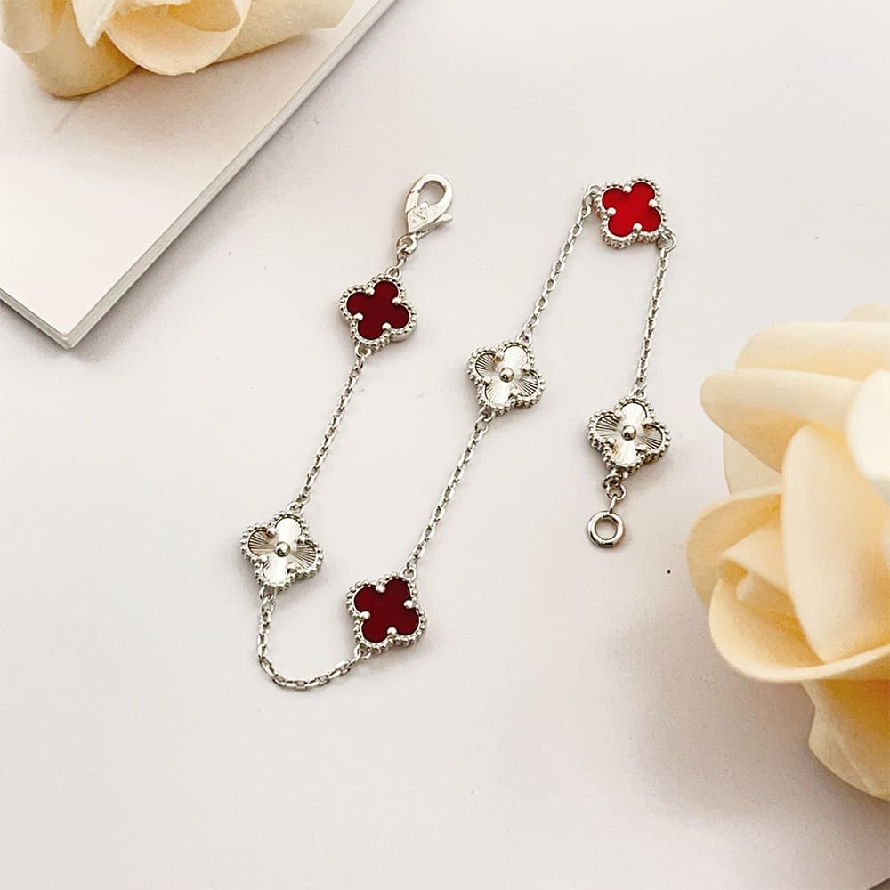 VCA Vintage Alhambra bracelet, 6 motifs